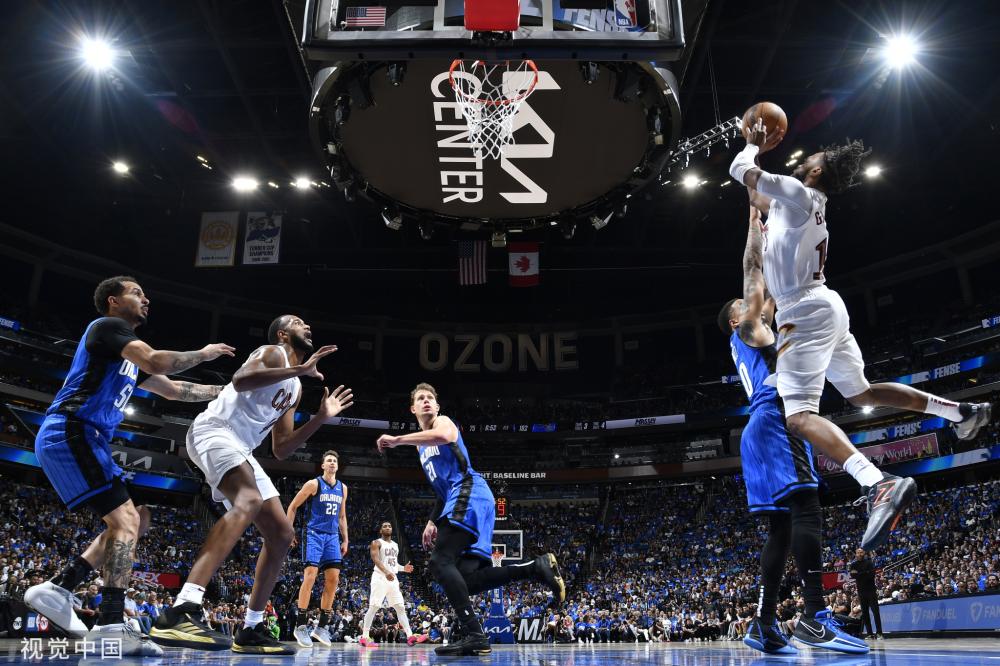 世界舞台上 世界舞台上