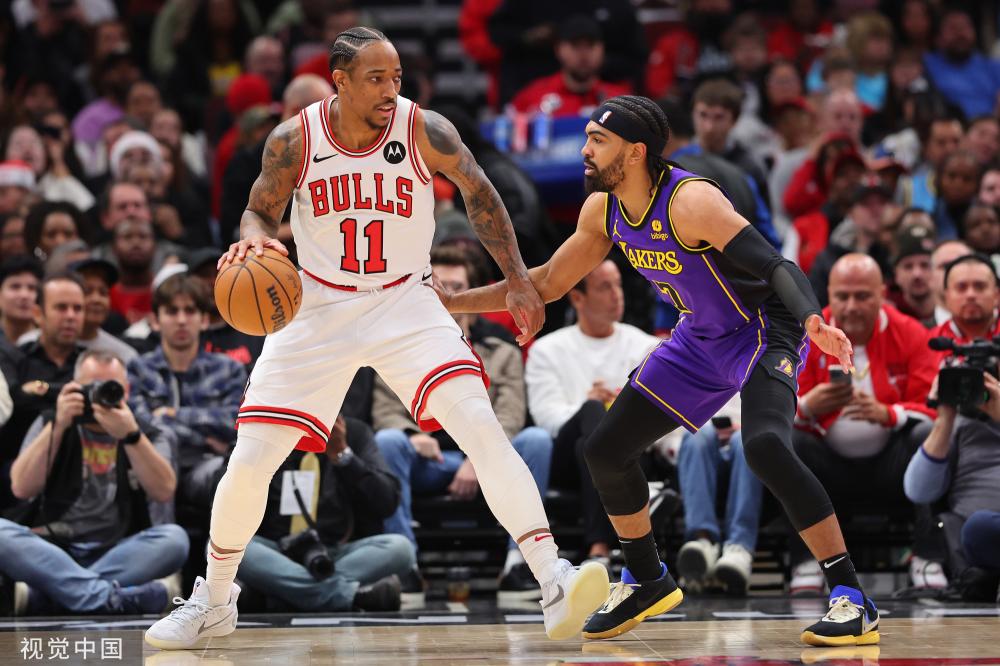 中场双后腰 中场双后腰