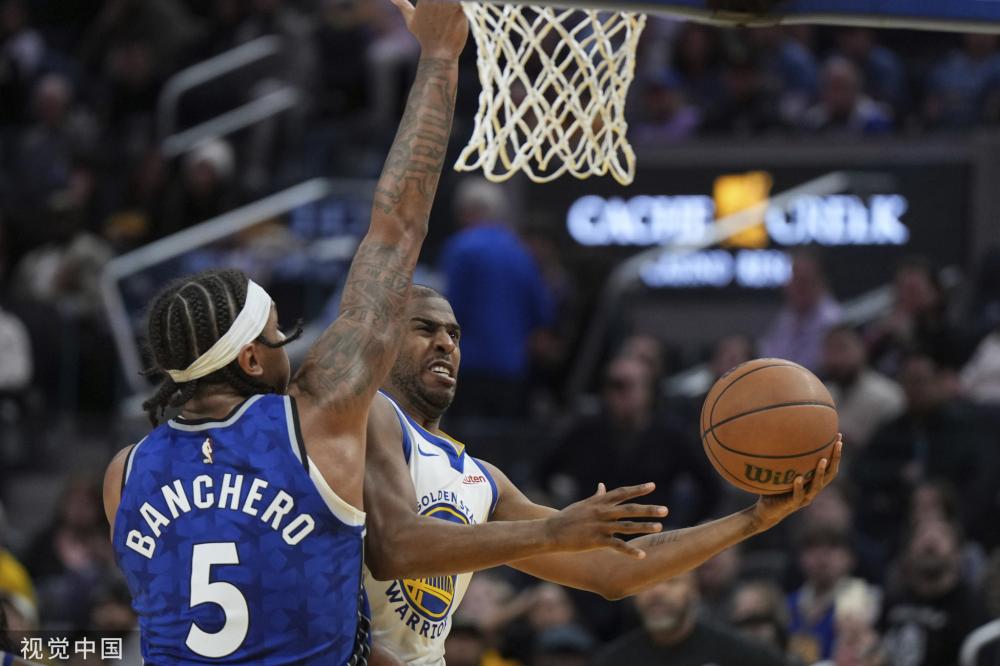 具进攻性的 具进攻性的